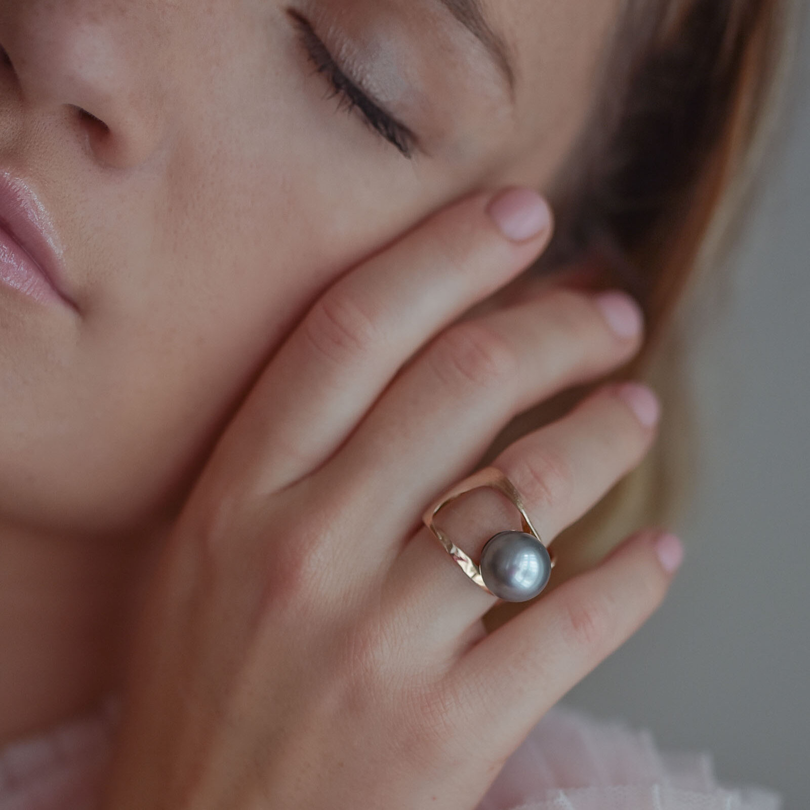 Prsten-Sepiserie-De-Luxe-s-perlou Prsten-Sepiserie-De-Luxe-s-perlou